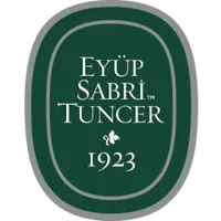 Kozmetik ürün çekimi referans markası logosu